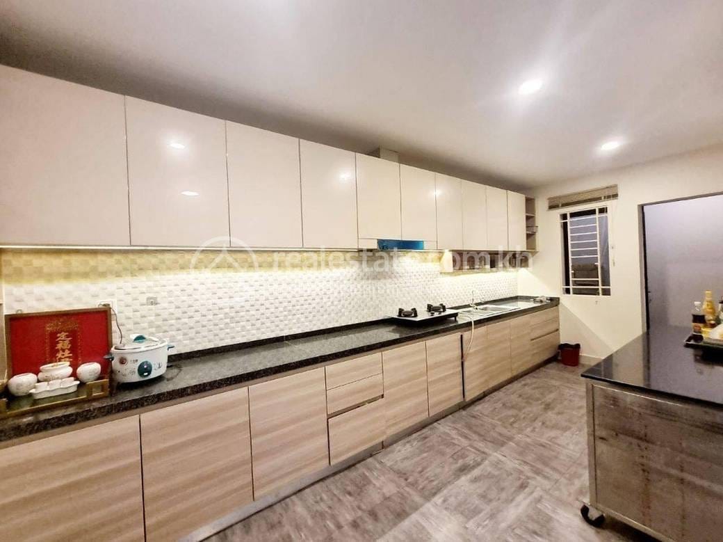 วิลล่าแฝด สำหรับขาย ใน Dangkao $340,000