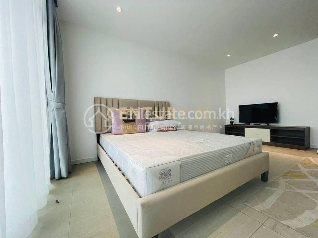 Apartment For Rent in Tonle Bassac, Chamkarmon, Phnom Penh