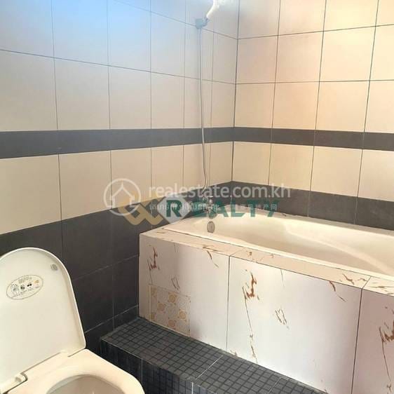 Apartment For Rent in Toul Tum Poung 1, Chamkarmon, Phnom Penh