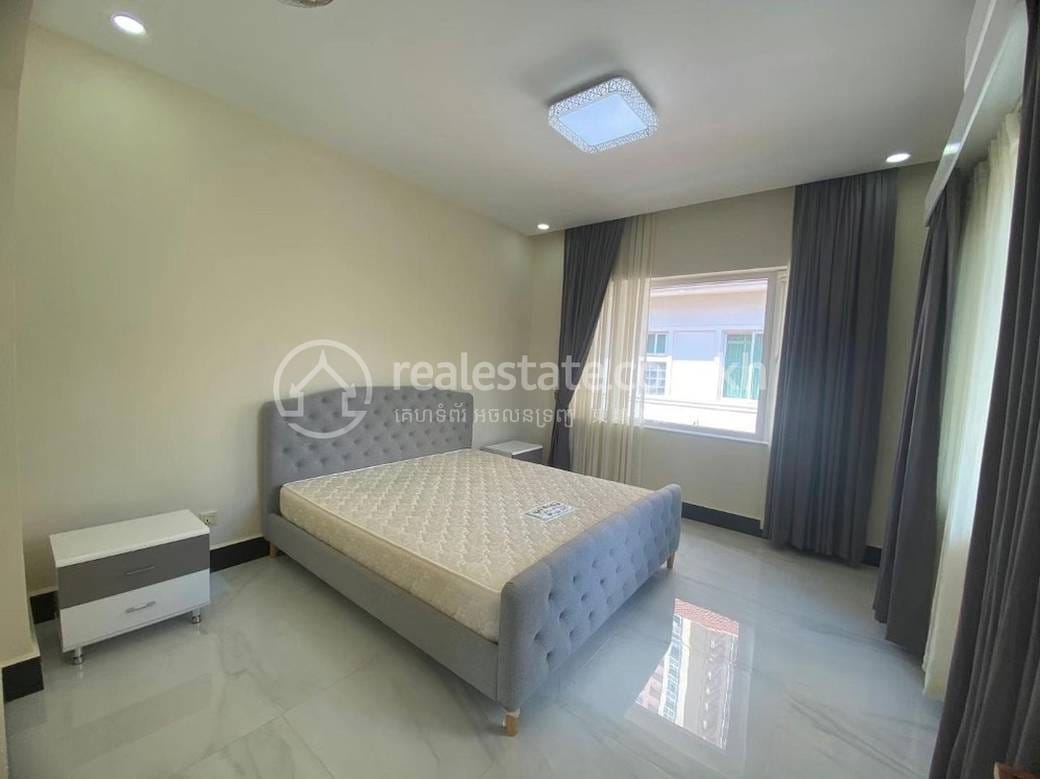 Вилла Для Аренды in Chamkarmon $3,800