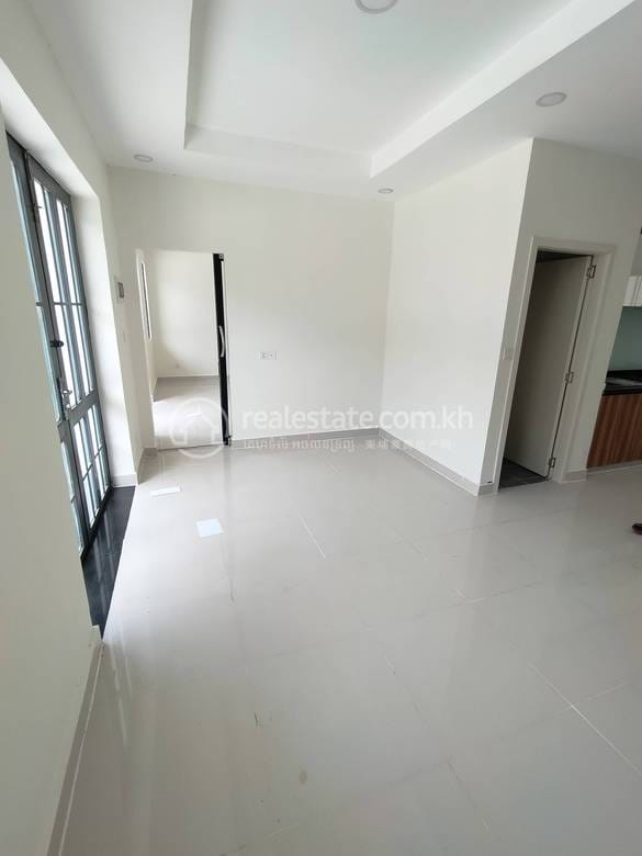 Shophouse For Sale in Chroy Changvar $93,000