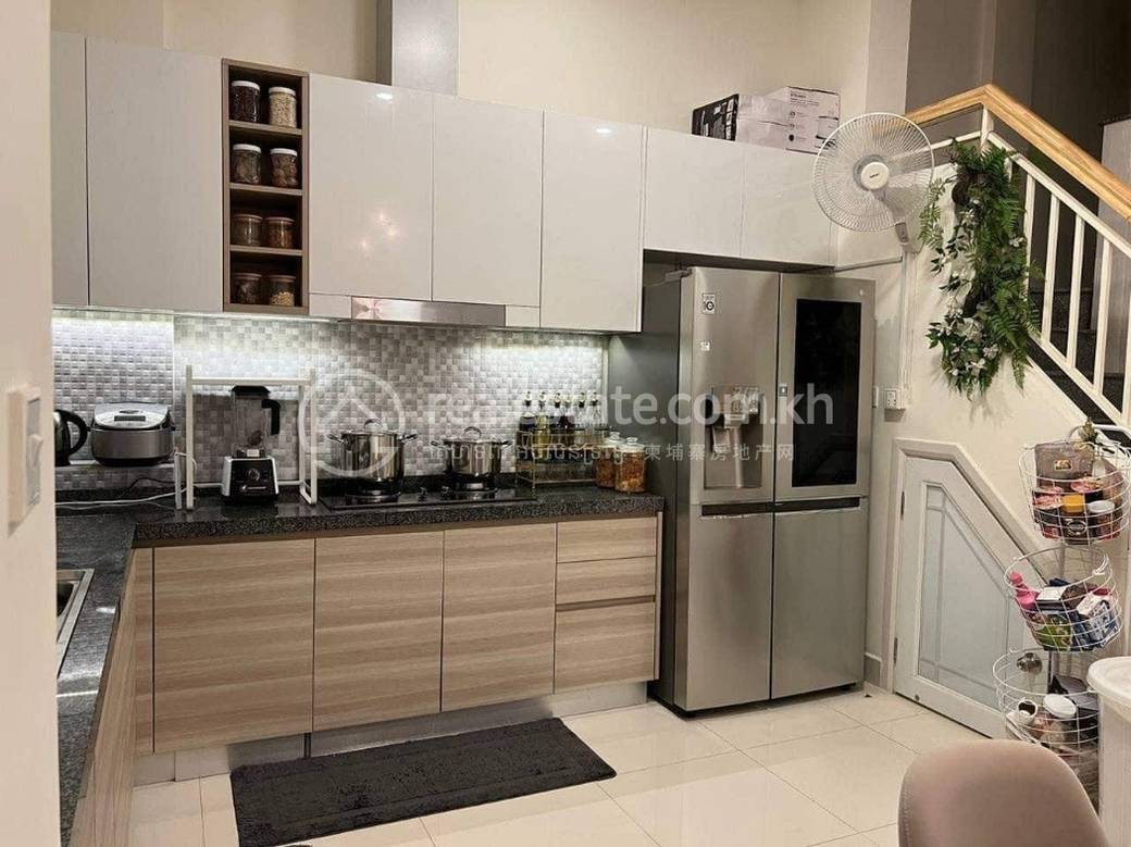Chbar Ampov Flat House For Sale & Rent in Chbar Ampov