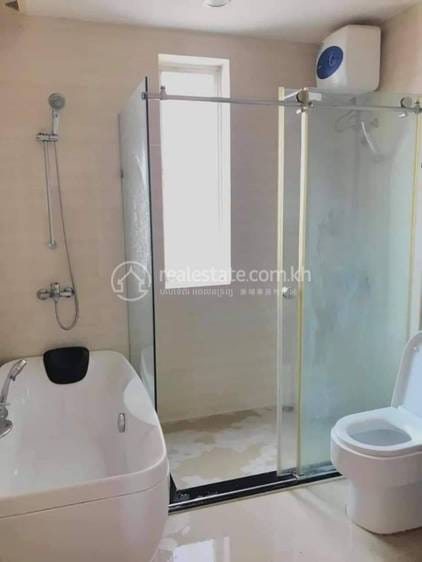 Apartment For Rent in Tonle Bassac, Chamkarmon, Phnom Penh