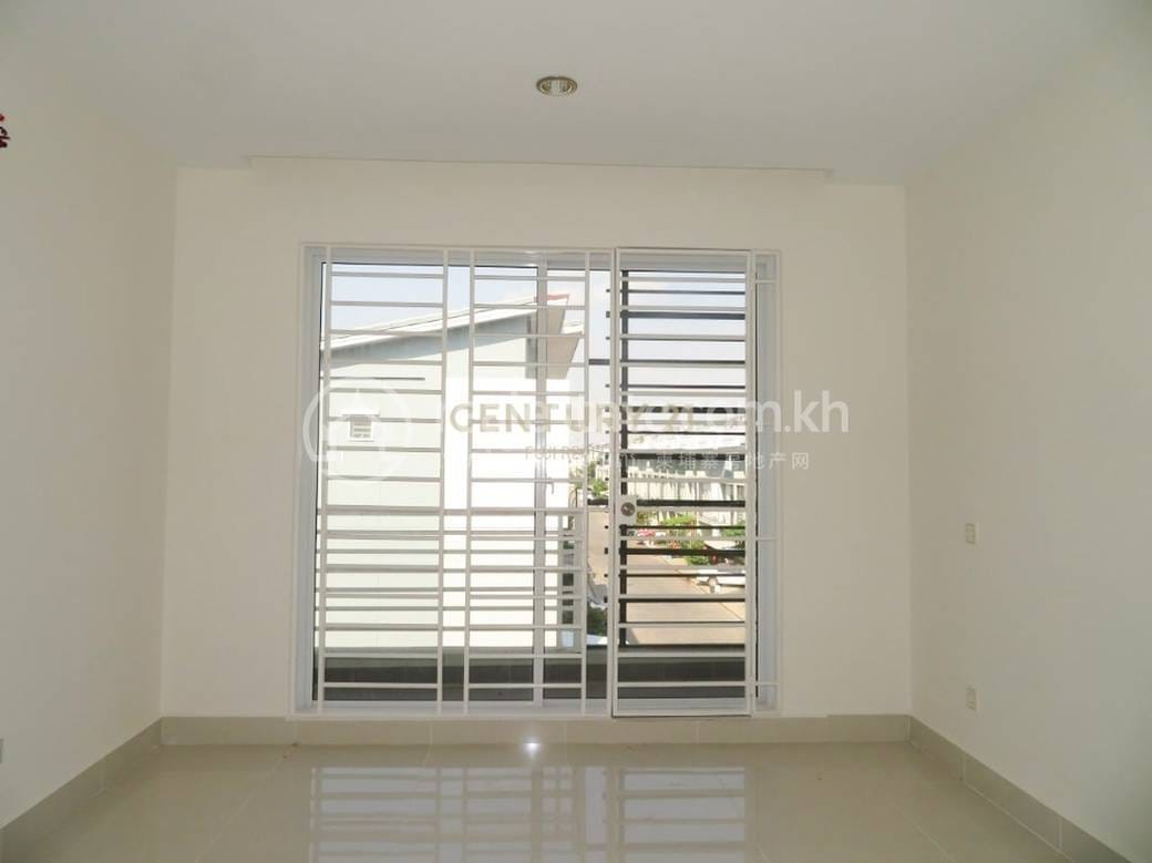 Russey Keo에 있는 링크하우스 매매 $130,000