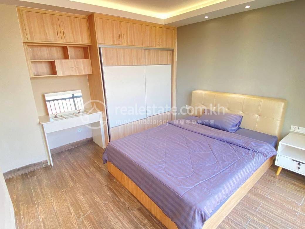 Apartment For Rent with 2 Parking Space