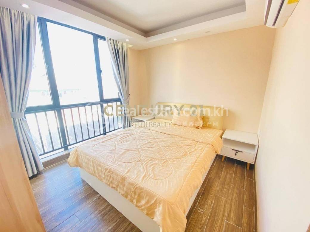 Apartment For Rent with 1 Parking Space