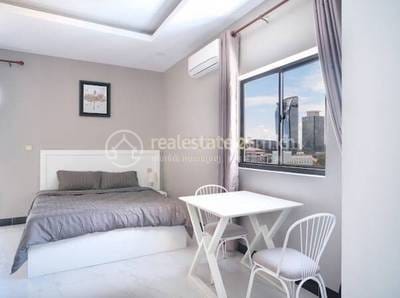 Apartment For Rent in Chamkarmon $1,700