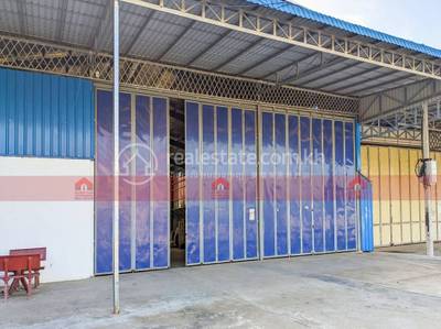 800-Sq.m-warehouse-for-lease-Main-road--Preaek-Pnov-PP-img1.jpg