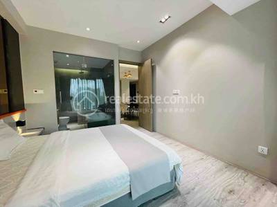 Apartment For Rent with 1 Parking Space