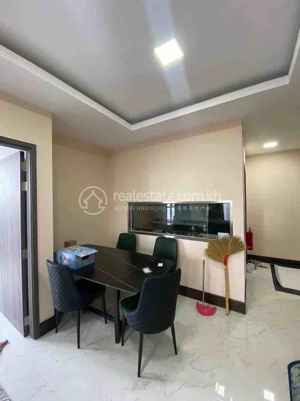 ខុនដូ សំរាប់ជួល នៅSen Sok តម្លៃ $800