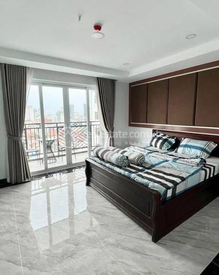 Apartment For Rent with 1 Parking Space