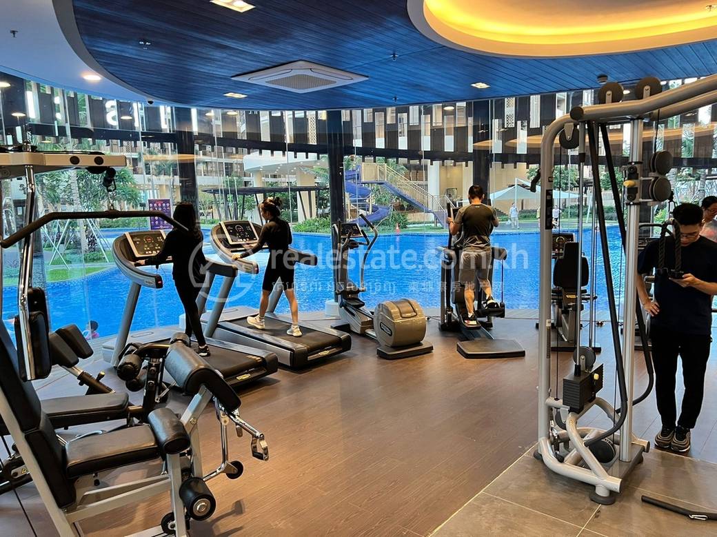 $400 Condo