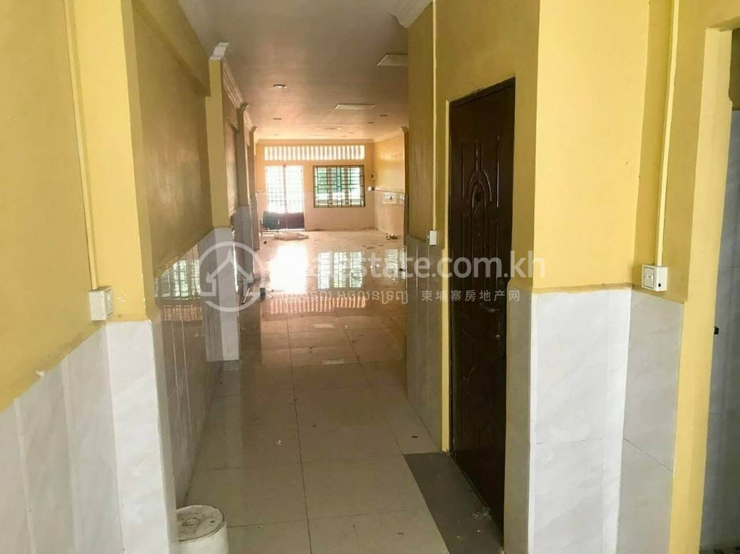 4卧室排屋出租，价格$2,000