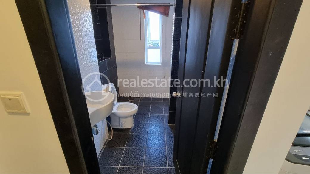 Chamkarmon Apartment For Rent in Chamkarmon