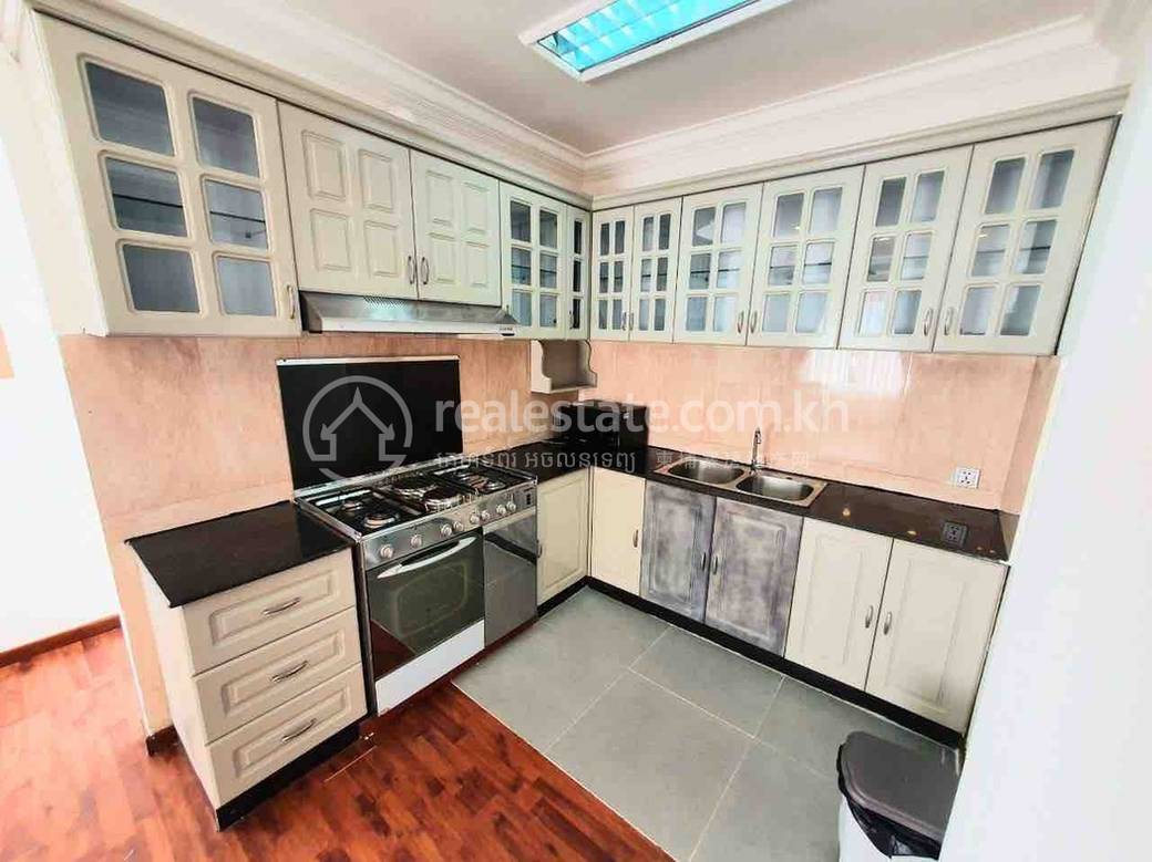 Apartment For Rent in Boeng Keng Kang $1,200