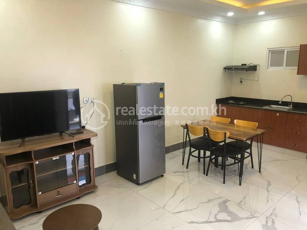 Апартаменты с Обслуживанием Для Аренды in Chamkarmon $450