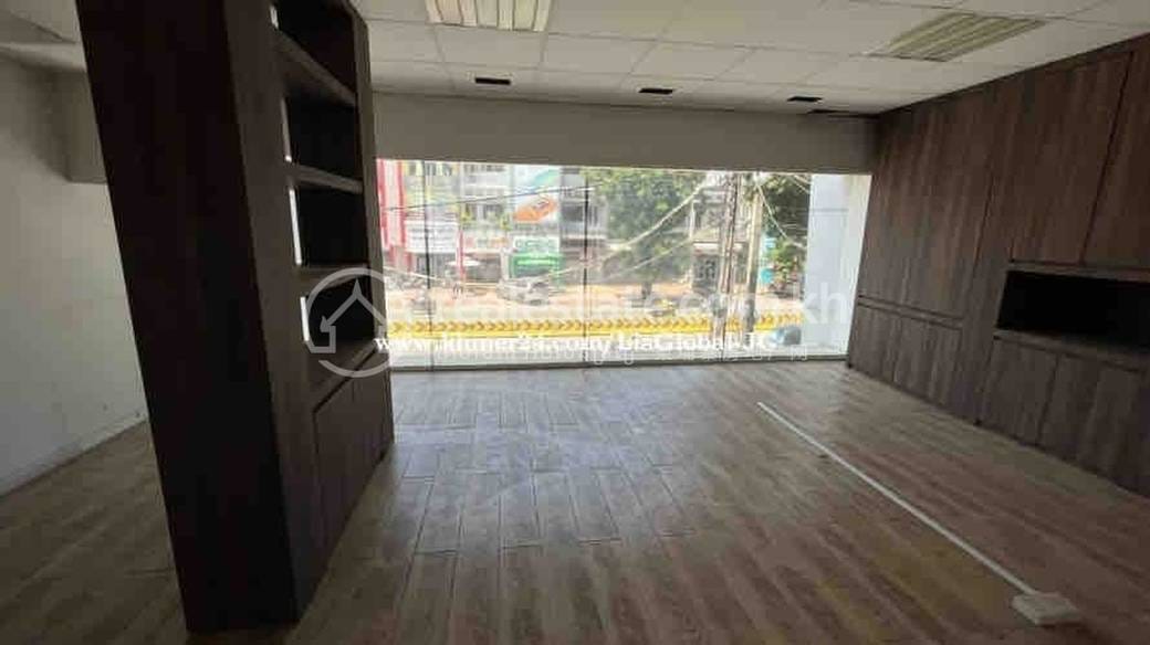 Chamkarmon Шопхаус Для Аренды in Toul Tum Poung 1 Chamkarmon $1,800
