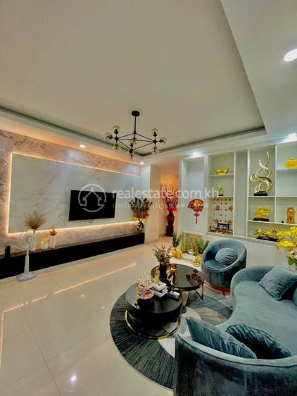 Chbar Ampov I店屋出售，位于Chbar Ampov I