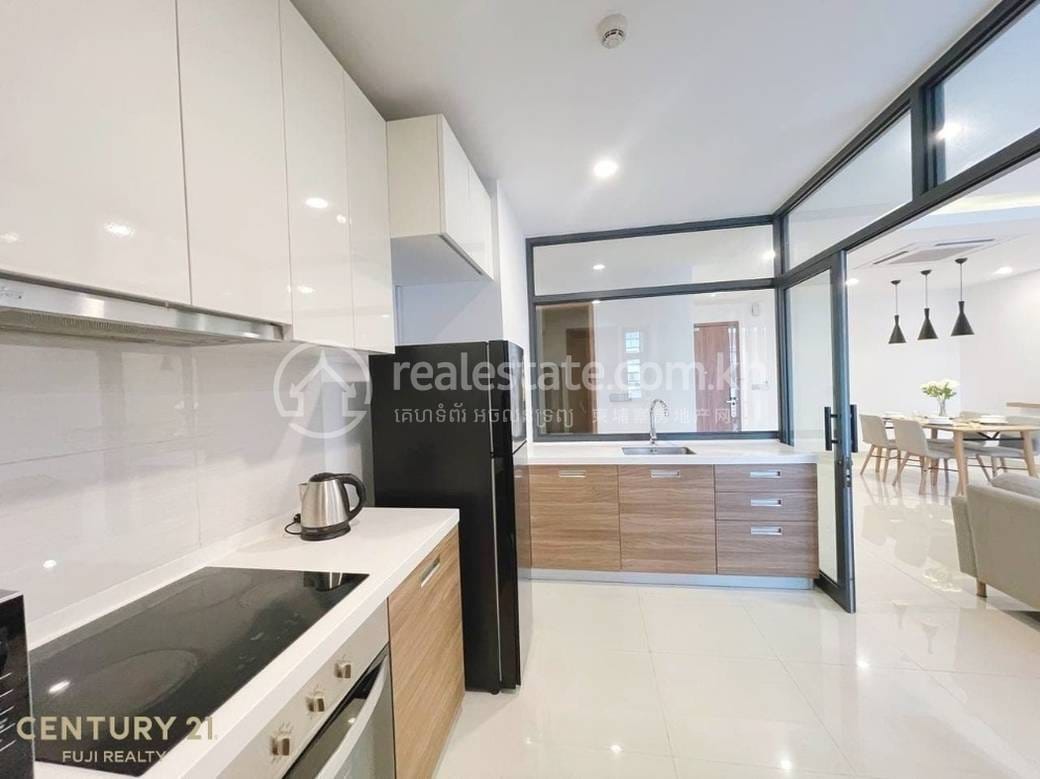 Tonle Bassac Apartment For Rent in Tonle Bassac