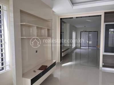 និរោធ, ច្បារអំពៅ, ភ្នំពេញ
