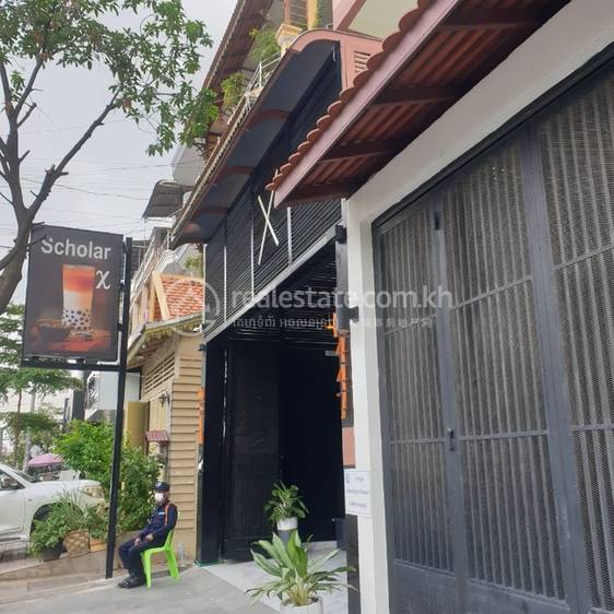 street 310 corner at street113 with name Scholar X coffee building 310, BKK 2, Chamkarmon, พนมเปญ
