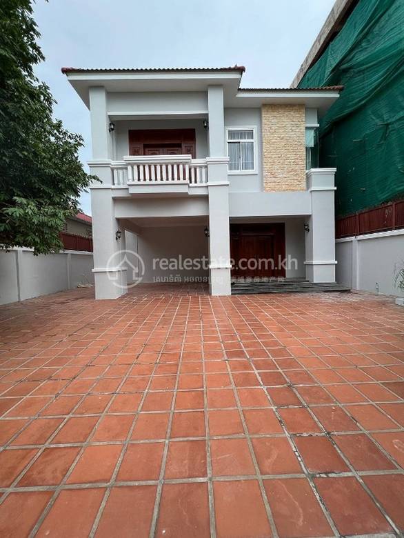 Phnom Penh Thmey Villa For Rent in Phnom Penh Thmey