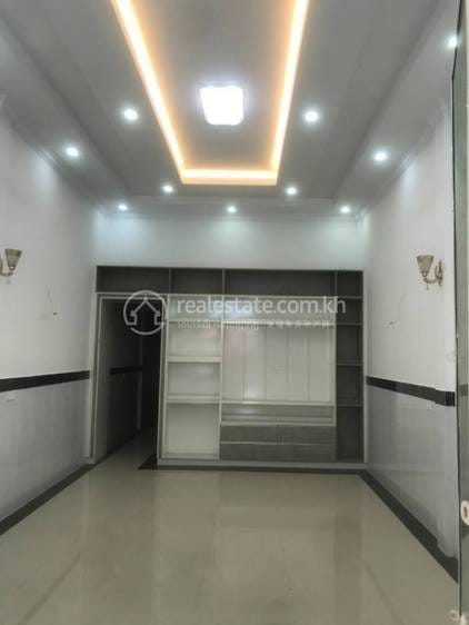 Flat House For Sale in Kamboul $72,000