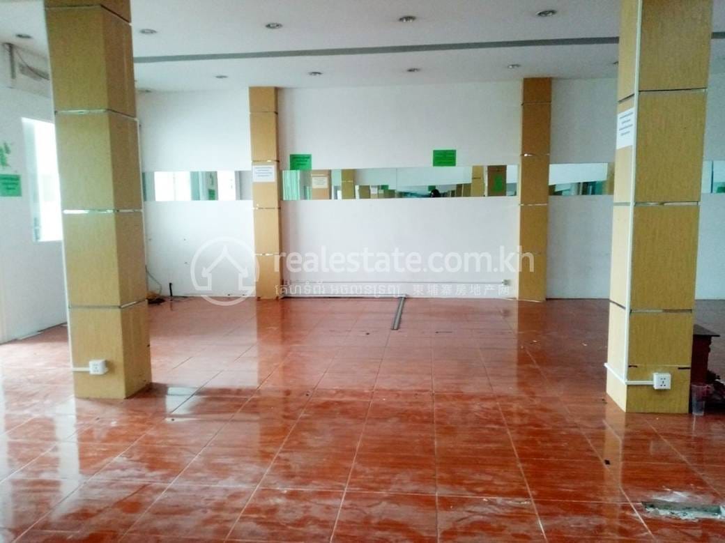Boeung Kak 2 Budova K pronájmu in Boeung Kak 2