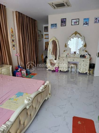 Villa À vendre à Sen Sok $1,100,000