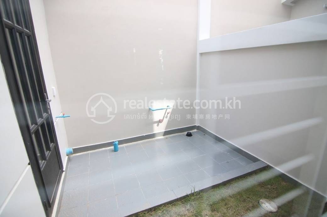 Chak Angrae Kraom Flat House K pronájmu in Chak Angrae Kraom