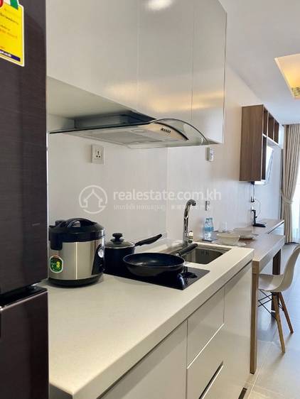 Tonle Bassac Apartment For Rent in Tonle Bassac