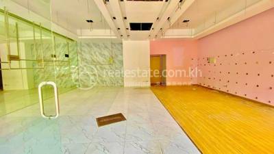 4 Bedrooms Shophouse For Rent for $3,800