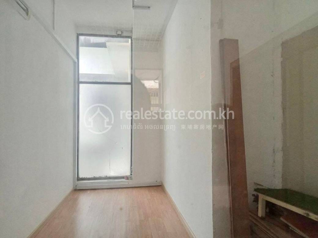 Daun Penh House and lot K pronájmu in Boeng Reang Daun Penh $4,500