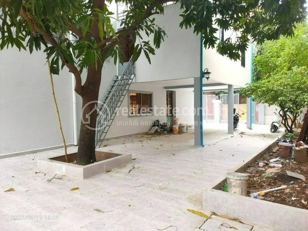 Chamkarmon House and lot For Rent in Chamkarmon