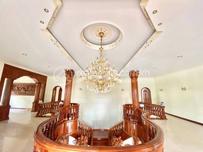 Das, ចតុមុខ, ដូនពេញ, ភ្នំពេញ