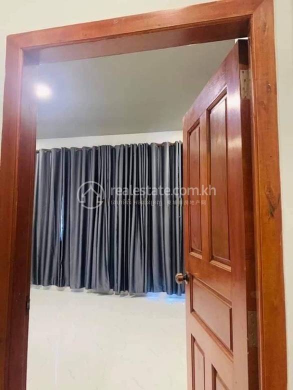 Preaek Pnov House and lot សំរាប់លក់ នៅ Preaek Pnov