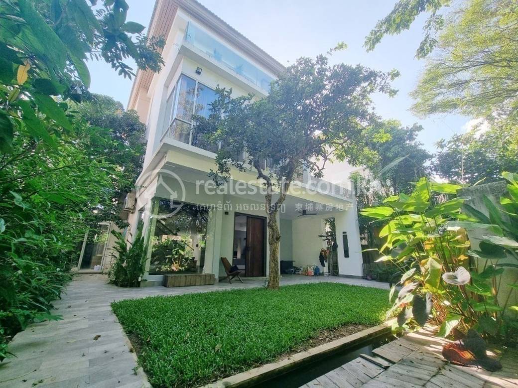 $4,200 Villa