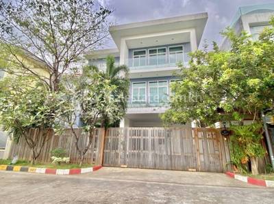residential Villa for rent dans Tonle Bassac ID 222193