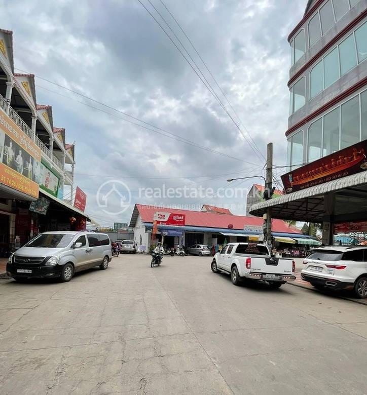 Flat House Na prodej in Dangkao $230,000