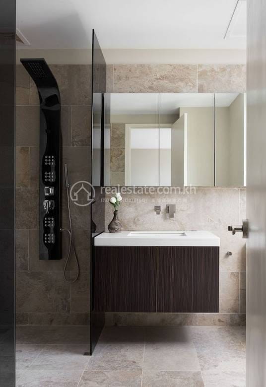 Habitat Condominium | Chamkarmon9-193平方米使用面积套房出租