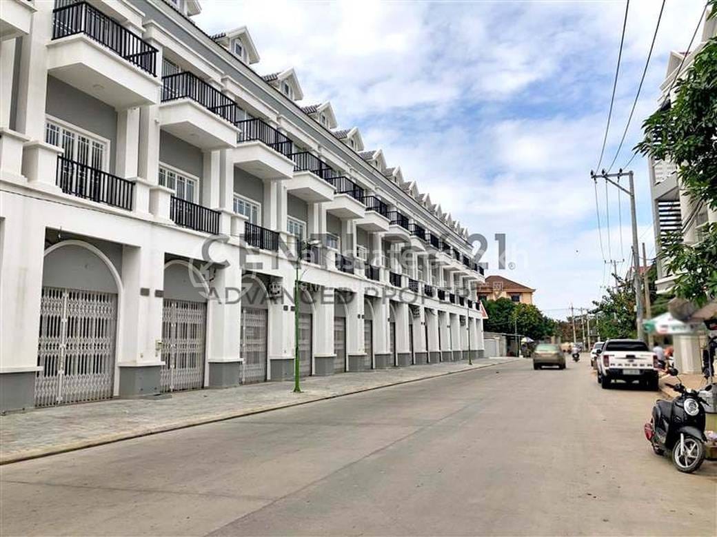 Sen SokHouse and lot出售，价格$349,500