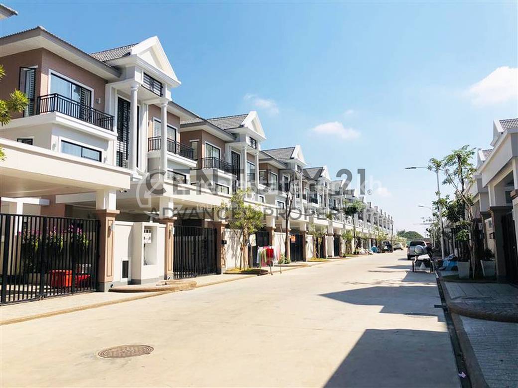Dangkao Twin Villa For Sale in Dangkao