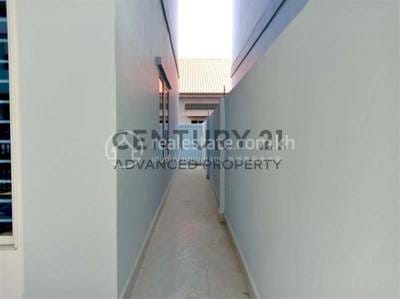Krang Thnong Villa For Sale in Krang Thnong