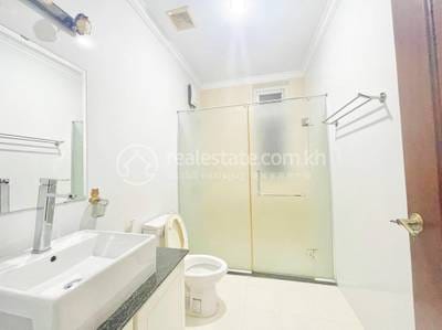 Apartment For Rent with 1 Parking Space