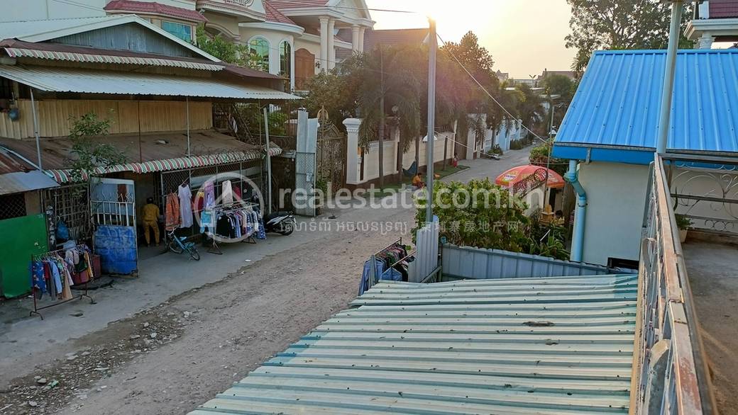 Apartment For Sale in Por Sen Chey $350,000