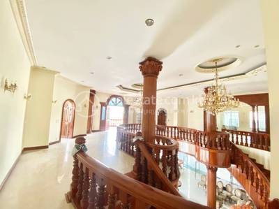 Das, ចតុមុខ, ដូនពេញ, ភ្នំពេញ