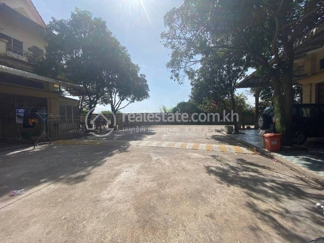 92.25 sqm Land Size Apartmán Na prodej