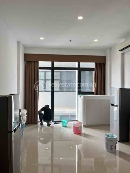 Tonle Bassac Studio For Sale in Tonle Bassac