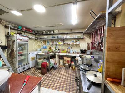 Flat House Na sprzedaż w Chey Chumneah, Daun Penh, Phnom Penh