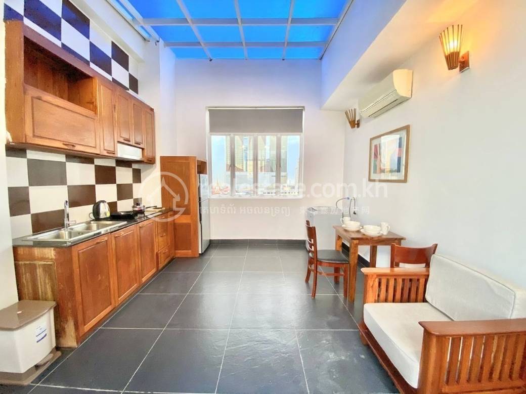Chamkarmon Apartment For Rent in Tonle Bassac Chamkarmon $650